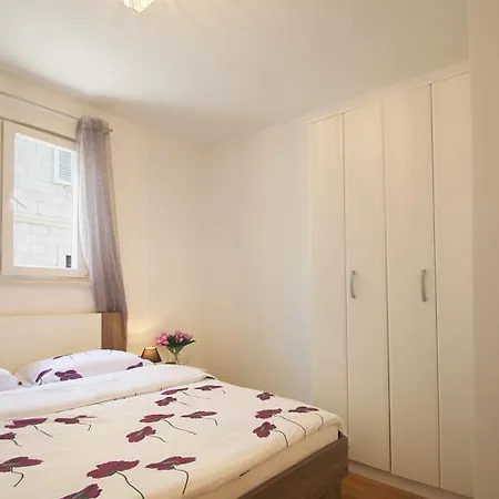 Marieta Apartment *